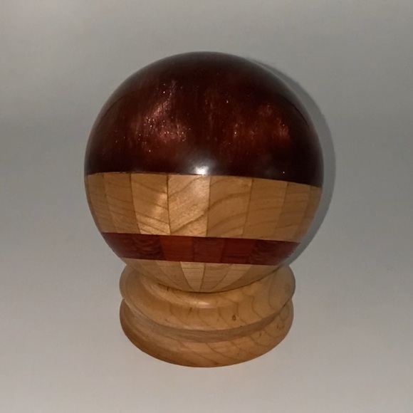 Red Eye - Picture 1 of 4